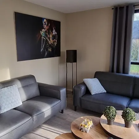 Vakantiewoning Maas En Waal 100