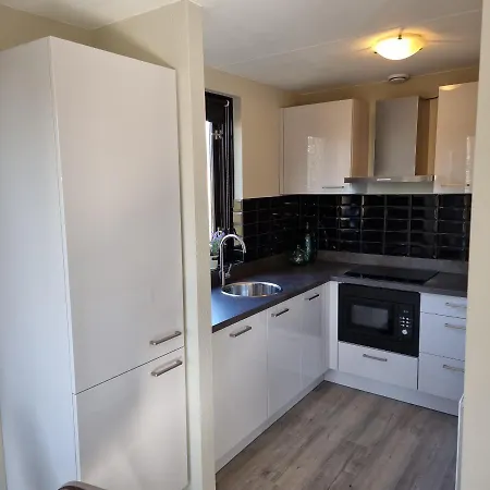 Vakantiewoning Maas En Waal 100 *